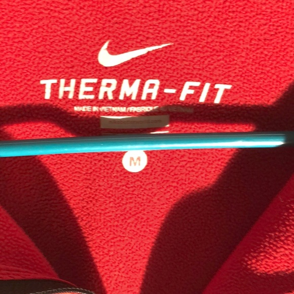 Men’s medium Nike dri/fit shirt - Picture 3 of 4